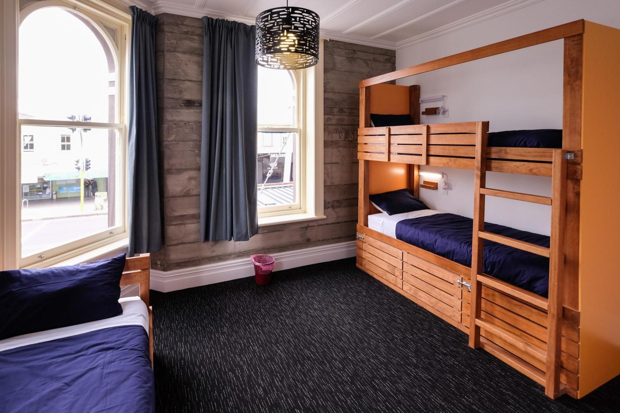 Haka House Auckland K'Road Hostel Exterior foto A room at the YHA Dunedin